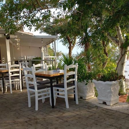 Beleris Rooms Himare Buitenkant foto