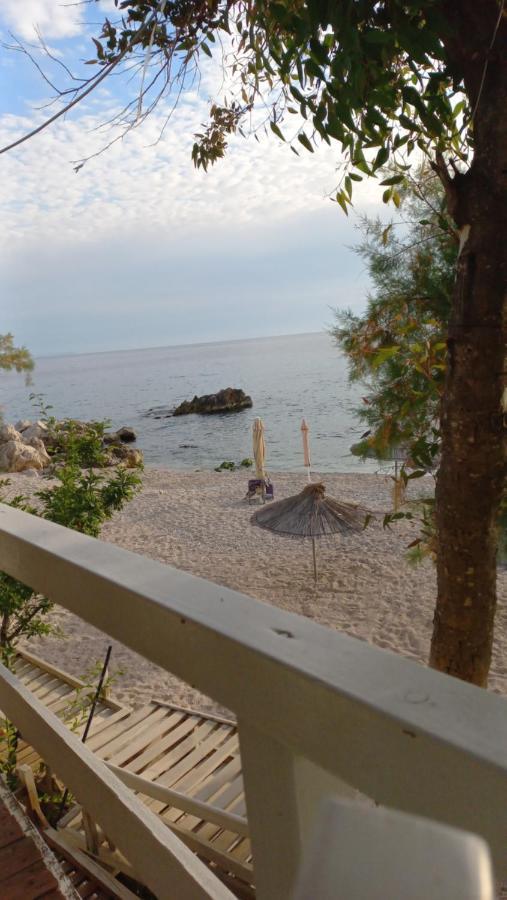 Beleris Rooms Himare Buitenkant foto