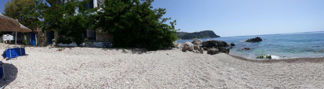 Beleris Rooms Himare Buitenkant foto